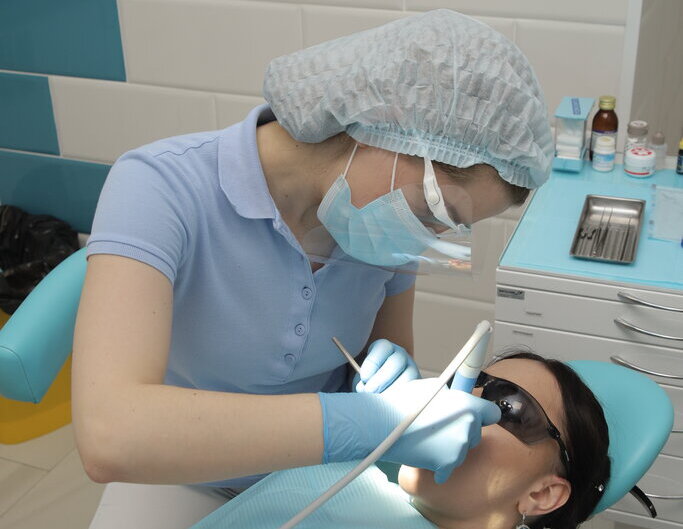 Стоматологическая клиника, статья: Профессиональная гигиена полости рта 